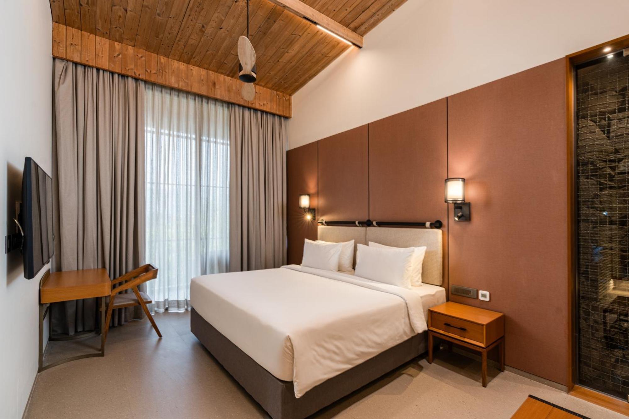 Radisson Resort And Spa Lonavala Εξωτερικό φωτογραφία Deluxe Room